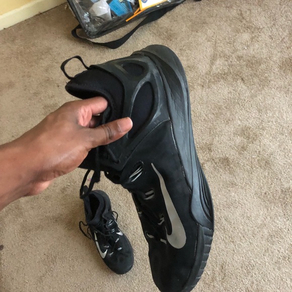 Shoes - Picture 2 of 4